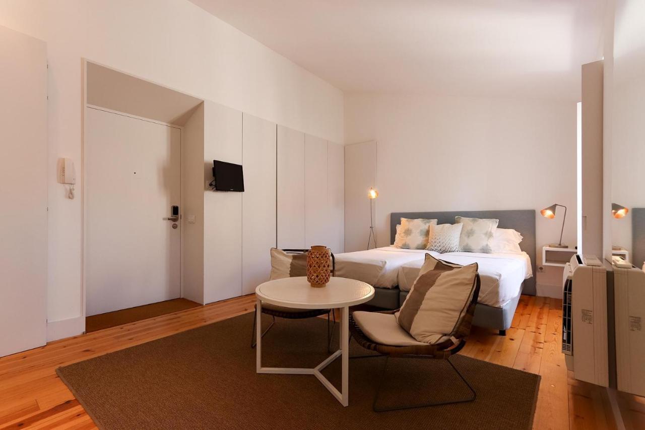 Combro Suites By Homing Lisboa Extérieur photo